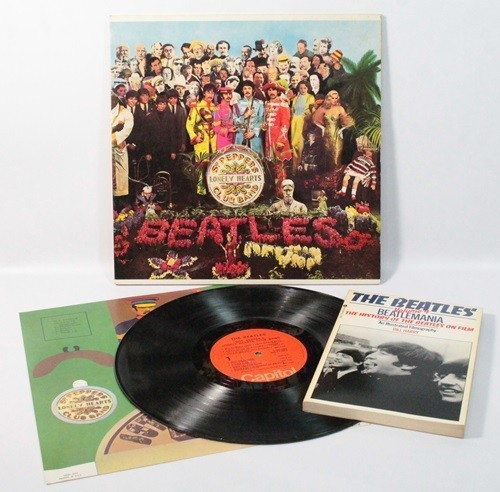 The Beatles Memorabilia – Album & Book Goodwill Online Auction