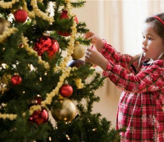 When to Take Down Your Christmas Tree