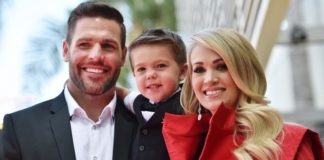 carrie underwood, mike fisher and son