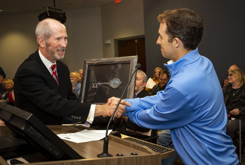 Bob Lamb receives Key to the City of Murfreesboro from Mayor Shane McFarland, March 6, 2019