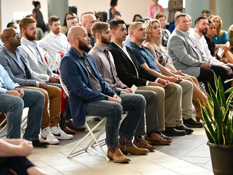 2022 MTSU Summer Stole Ceremony Honors Graduating Student Veterans