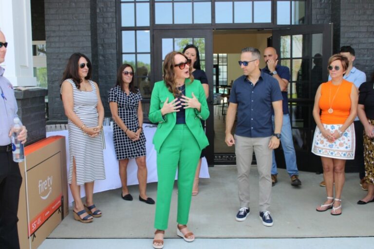 Ribbon Cutting Farmhouse Luxury Apartments in Murfreesboro