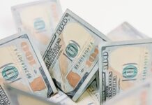 Top 16 Financial Resolutions for 2026: From Budgeting to Building Credit