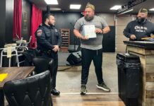 Murfreesboro Officer Earns VFW Award for Helping Injured Dog Murfreesboro Officer Earns VFW Award for Helping Injured Dog